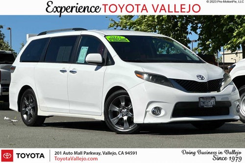 2015 Toyota Sienna 8 Passenger SE