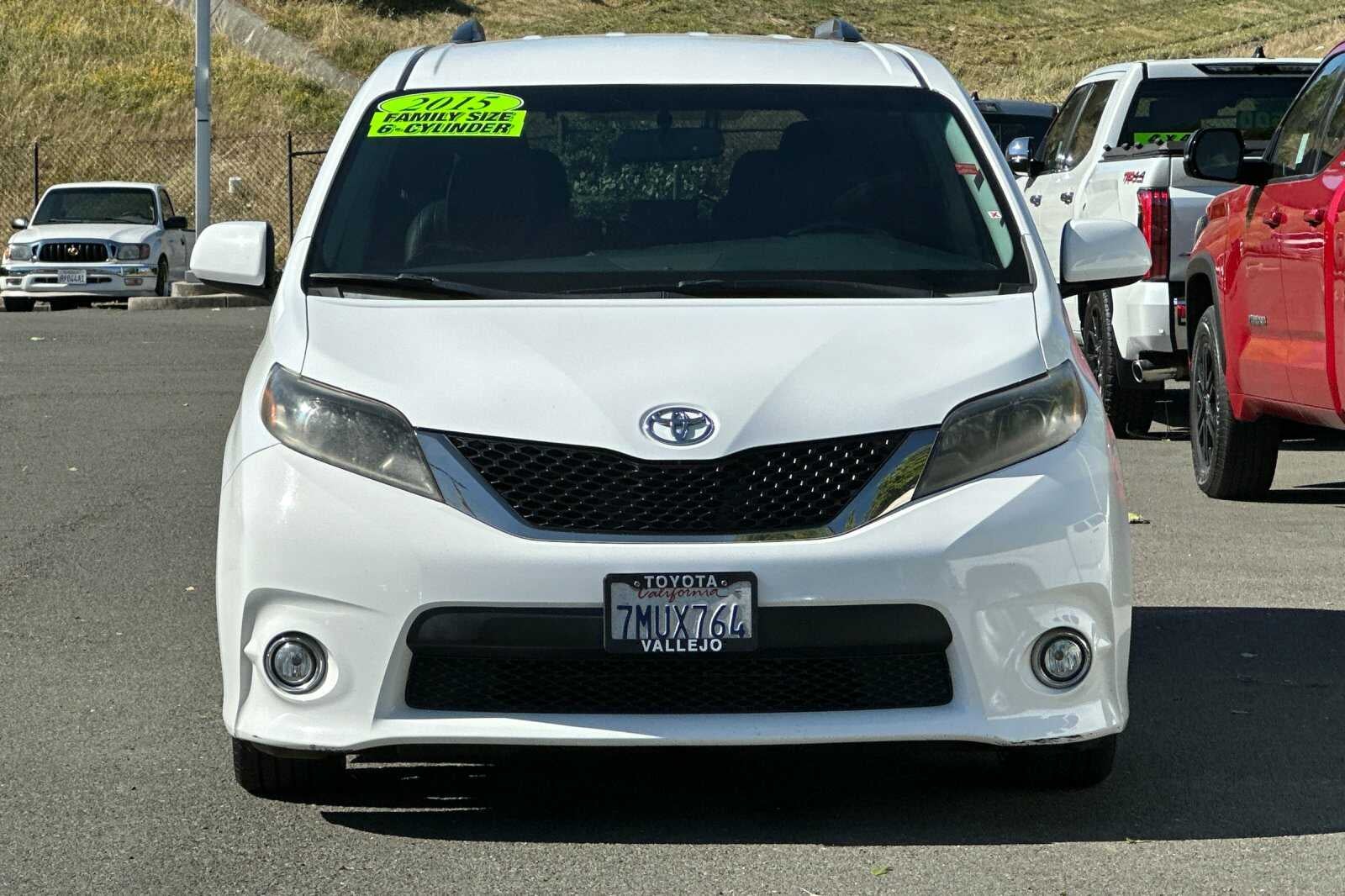 2015 Toyota Sienna 8 Passenger SE