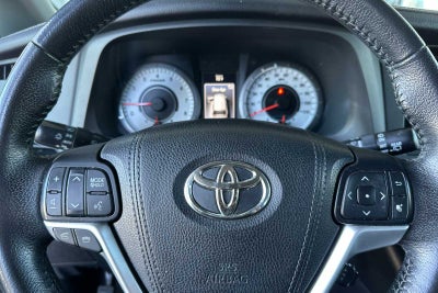 2015 Toyota Sienna 8 Passenger SE