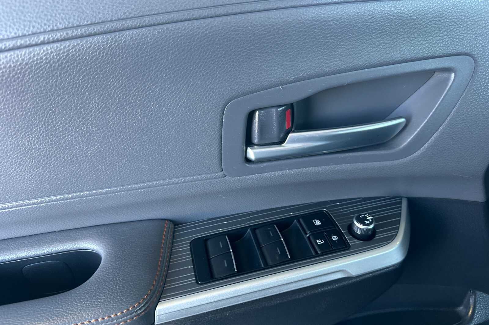 2024 Toyota Sienna XSE