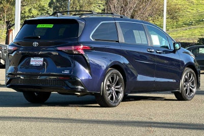 2024 Toyota Sienna XSE