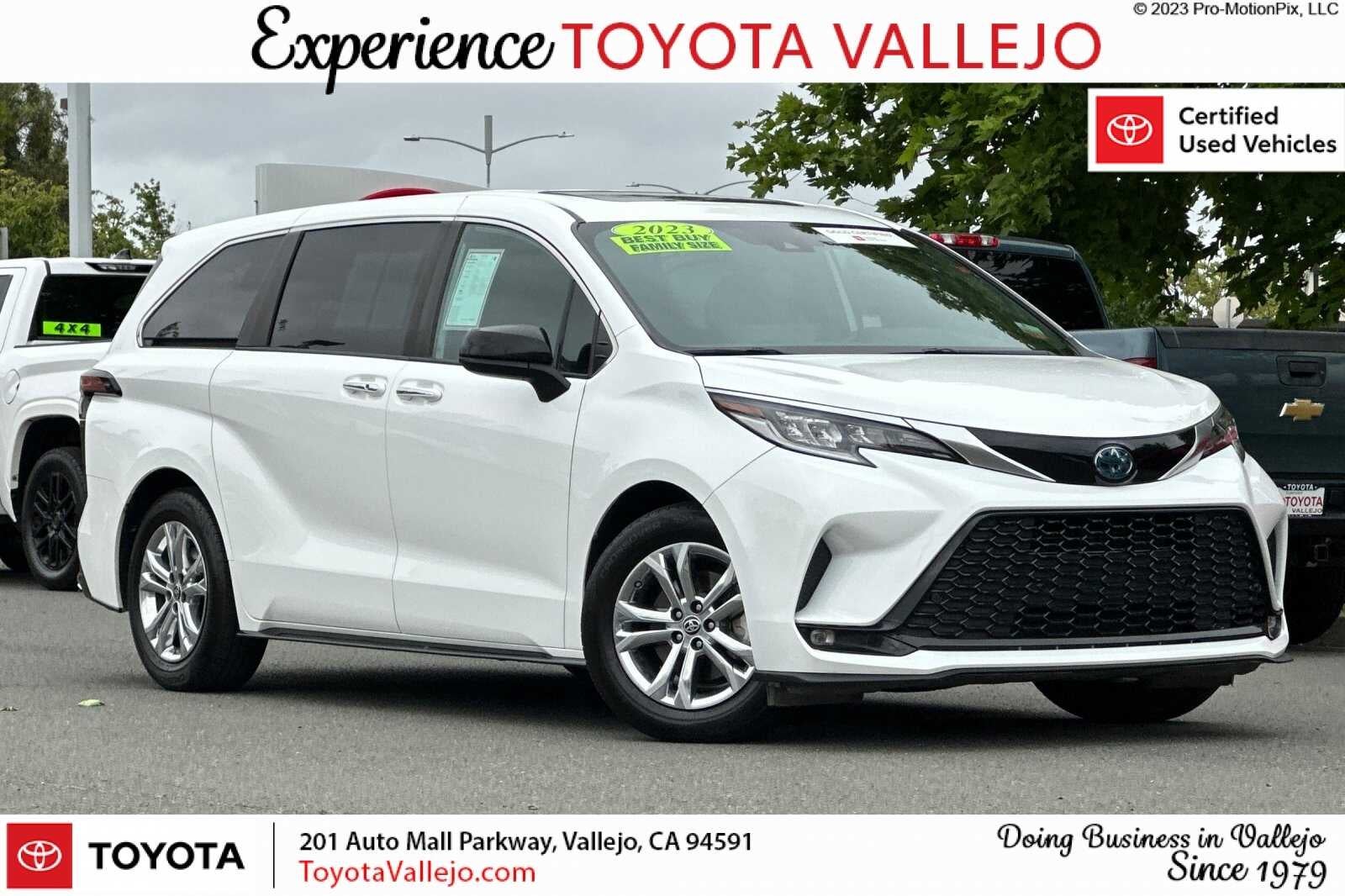 2023 Toyota Sienna XSE 4D Passenger Van