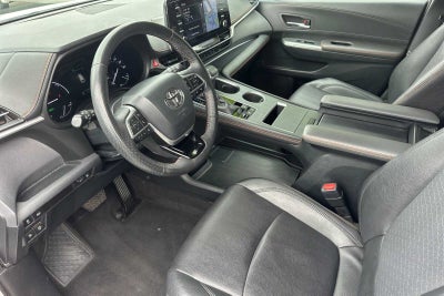 2023 Toyota Sienna XSE 4D Passenger Van