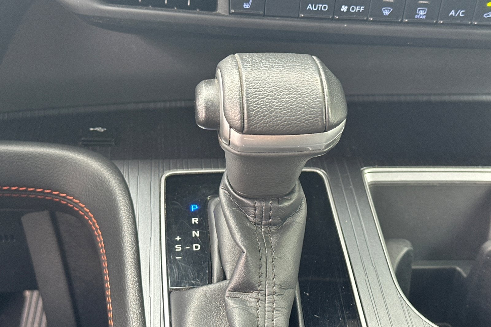 2023 Toyota Sienna XSE 4D Passenger Van