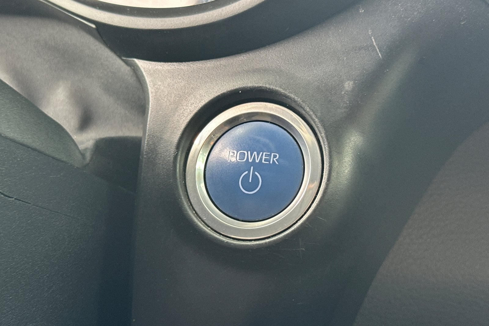 2023 Toyota Sienna XSE 4D Passenger Van