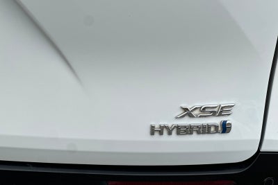 2023 Toyota Sienna XSE 4D Passenger Van