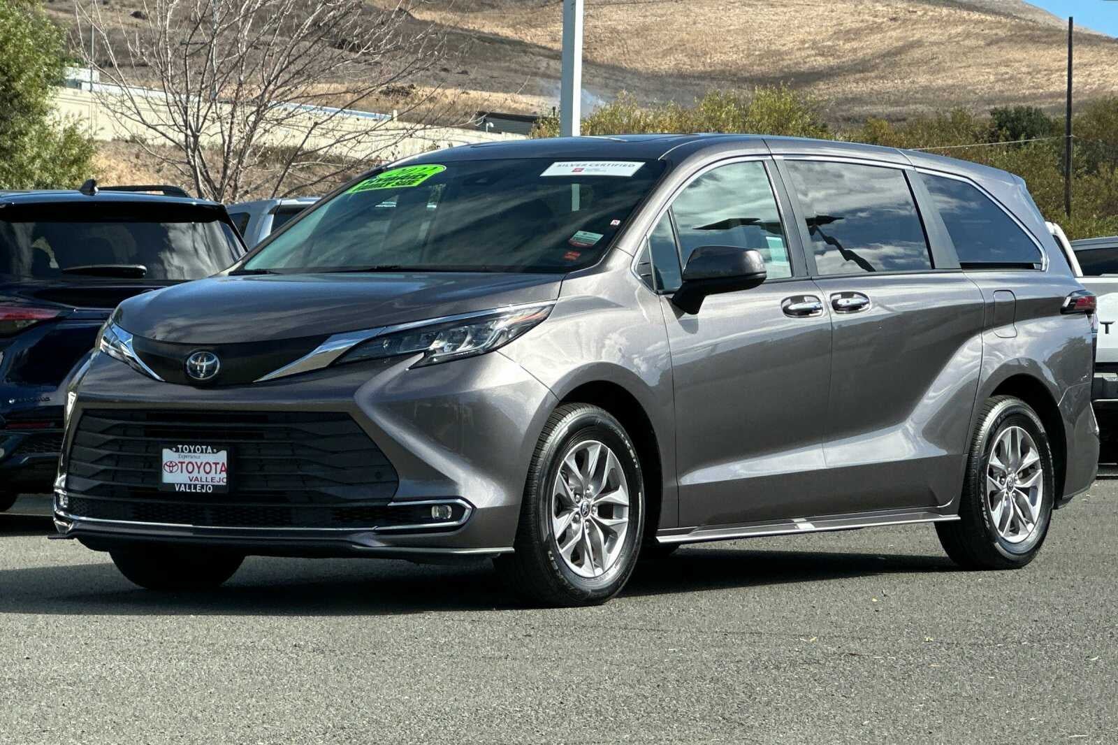 2022 Toyota Sienna XLE