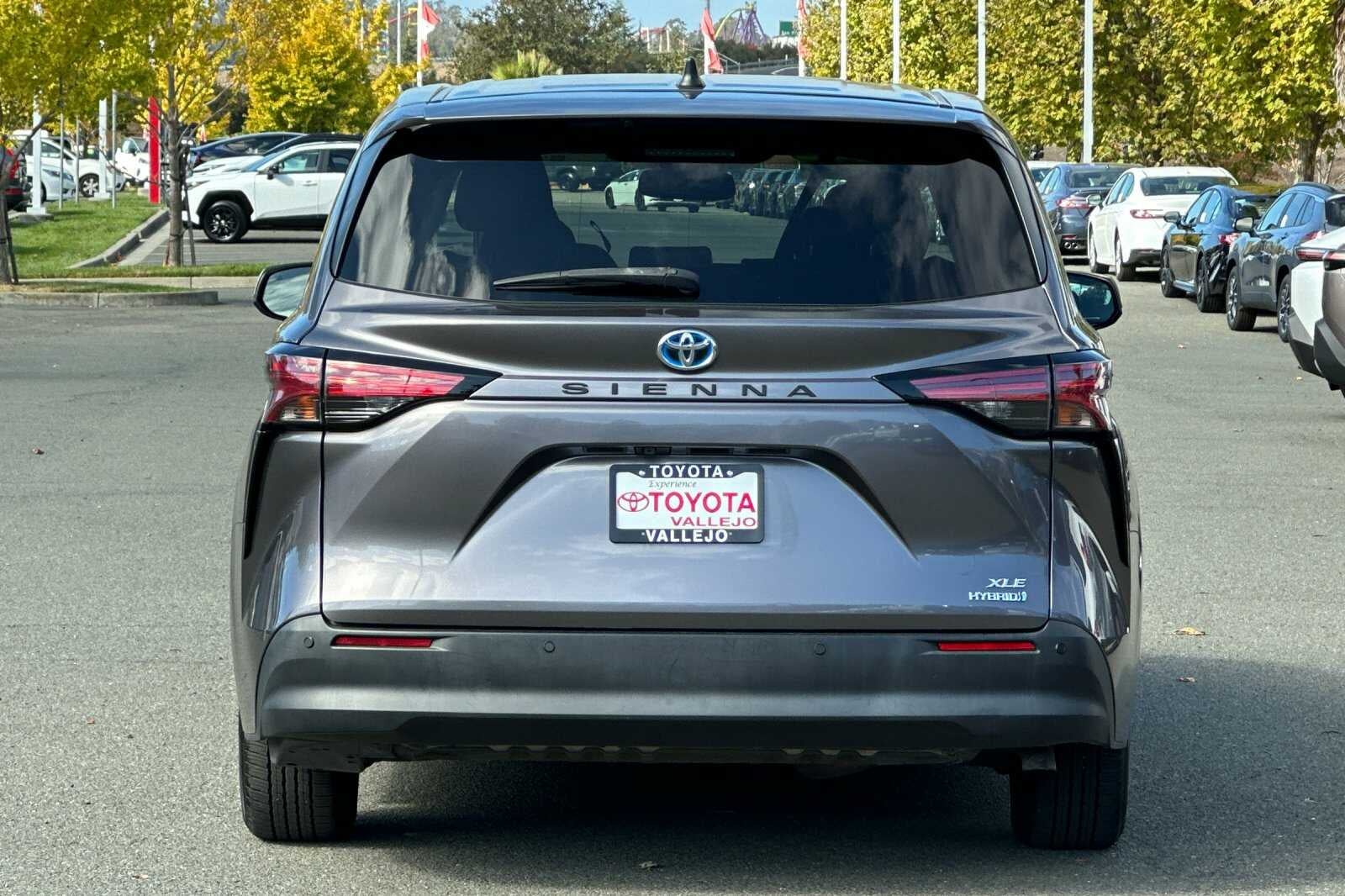 2022 Toyota Sienna XLE