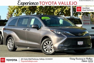 2022 Toyota Sienna XLE