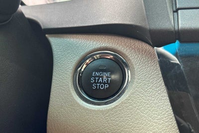 2017 Toyota Sienna XLE 4D Passenger Van