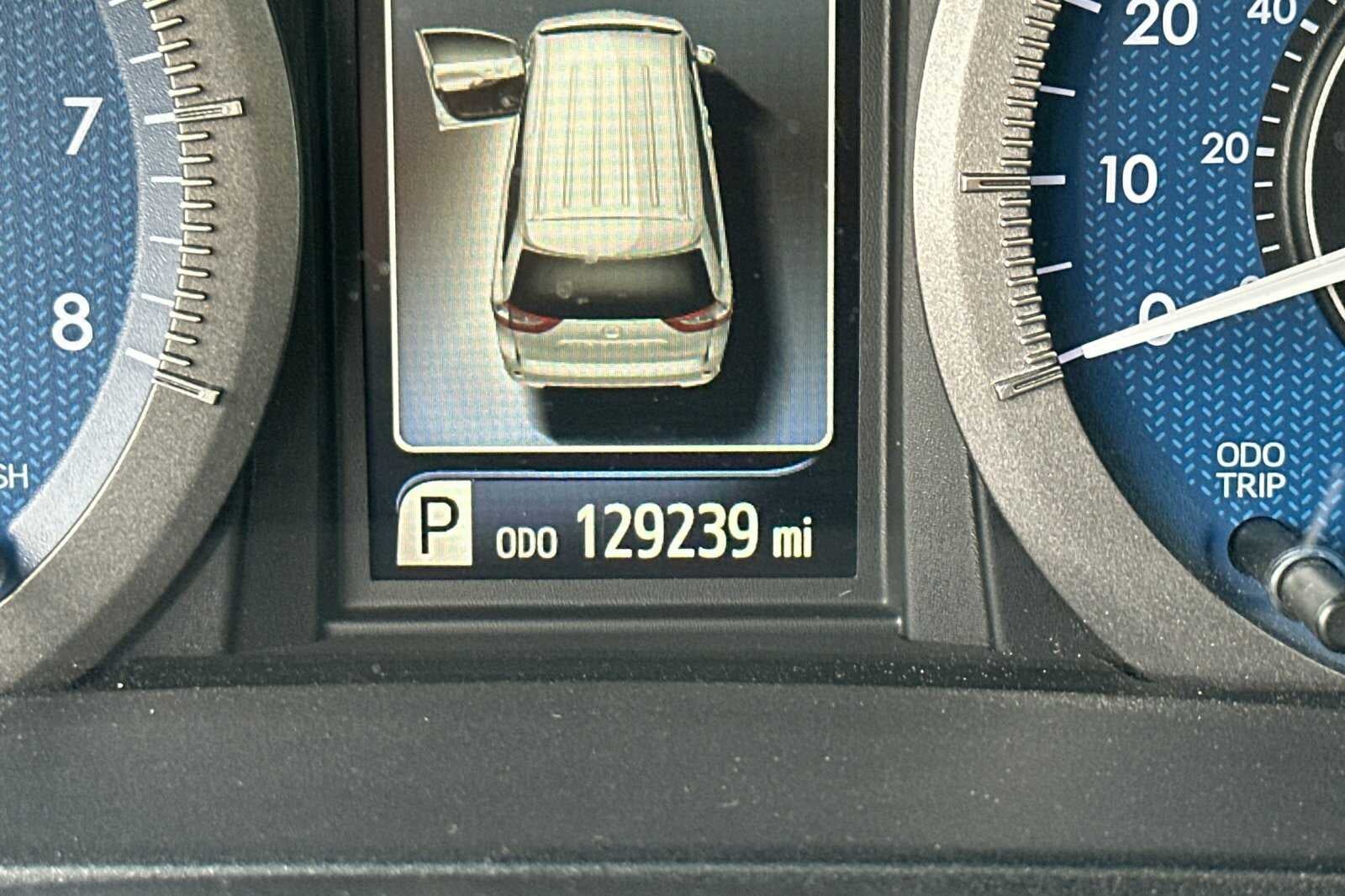 2017 Toyota Sienna XLE 4D Passenger Van