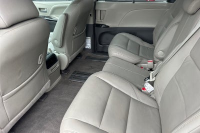 2017 Toyota Sienna XLE 4D Passenger Van