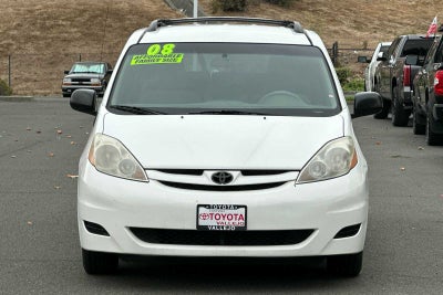 2008 Toyota Sienna LE 4D Passenger Van