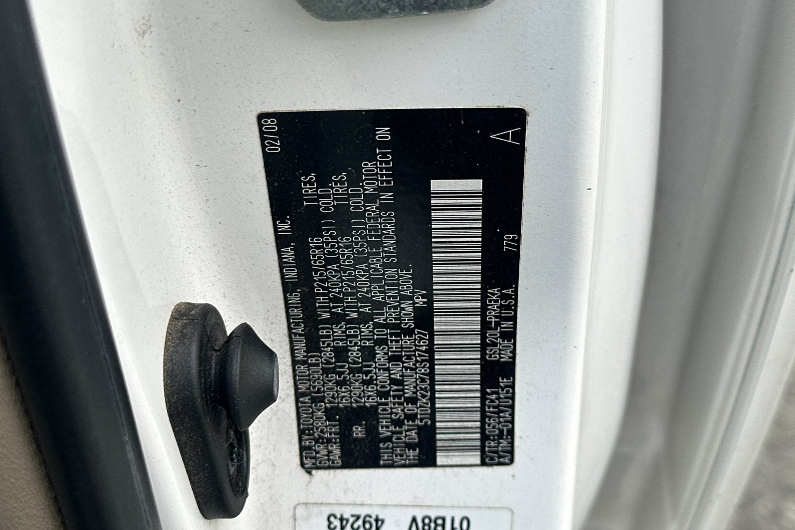 2008 Toyota Sienna LE 4D Passenger Van