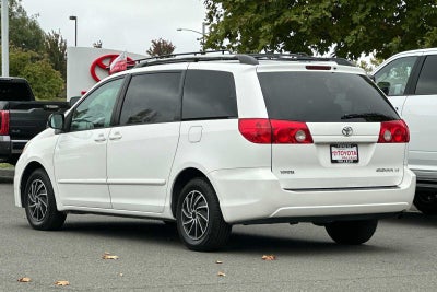 2008 Toyota Sienna LE 4D Passenger Van