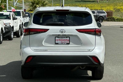 2022 Toyota Highlander LE