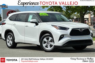 2022 Toyota Highlander LE