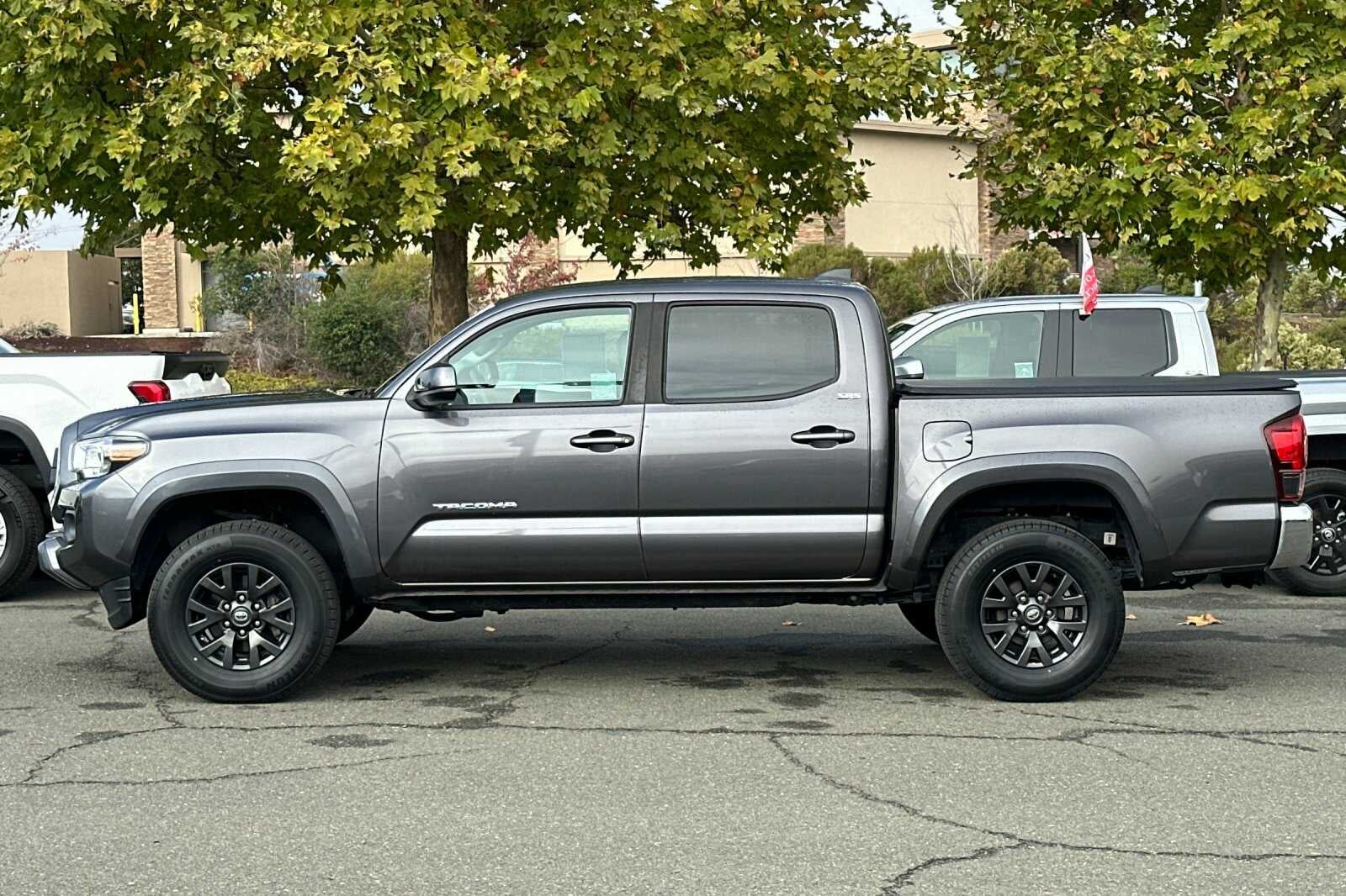 2021 Toyota Tacoma 2WD SR5 4D Double Cab