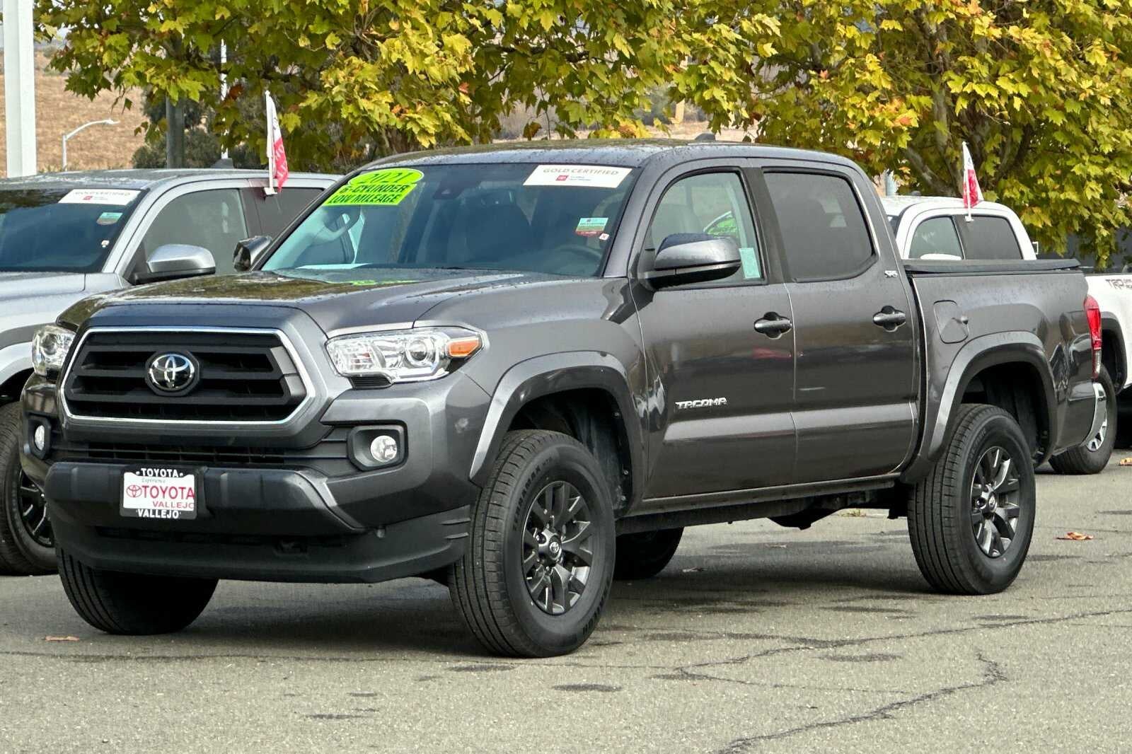 2021 Toyota Tacoma 2WD SR5 4D Double Cab