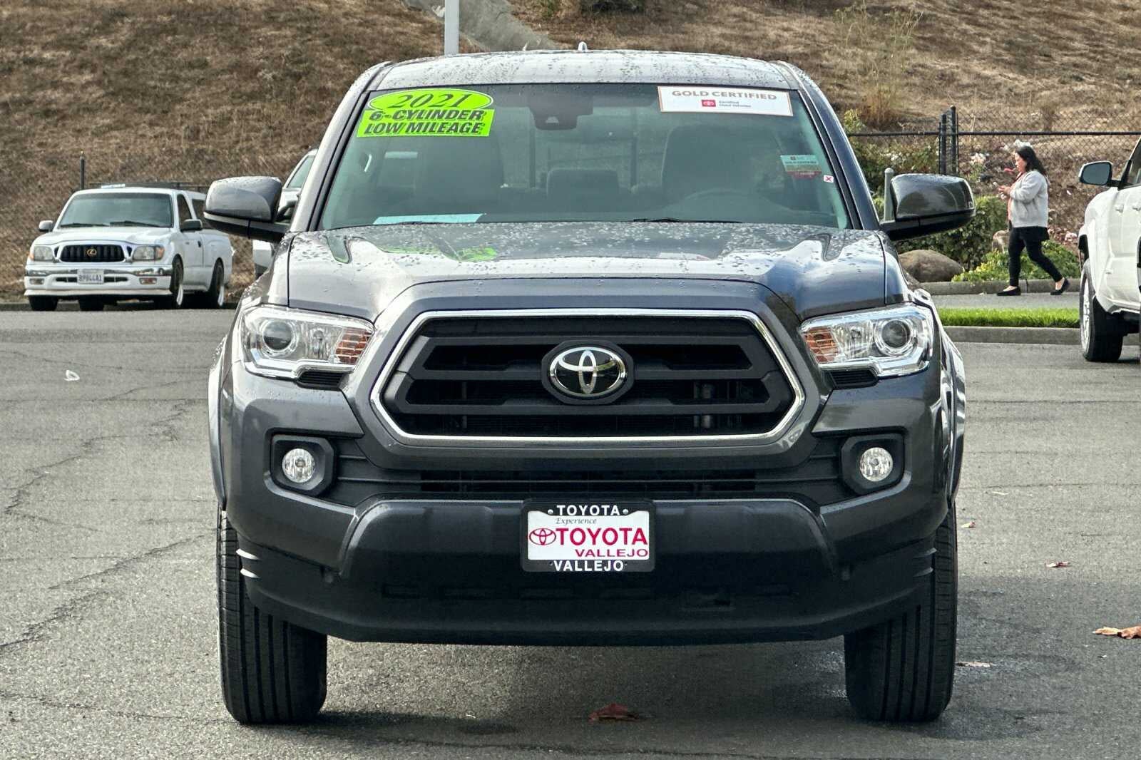 2021 Toyota Tacoma 2WD SR5 4D Double Cab