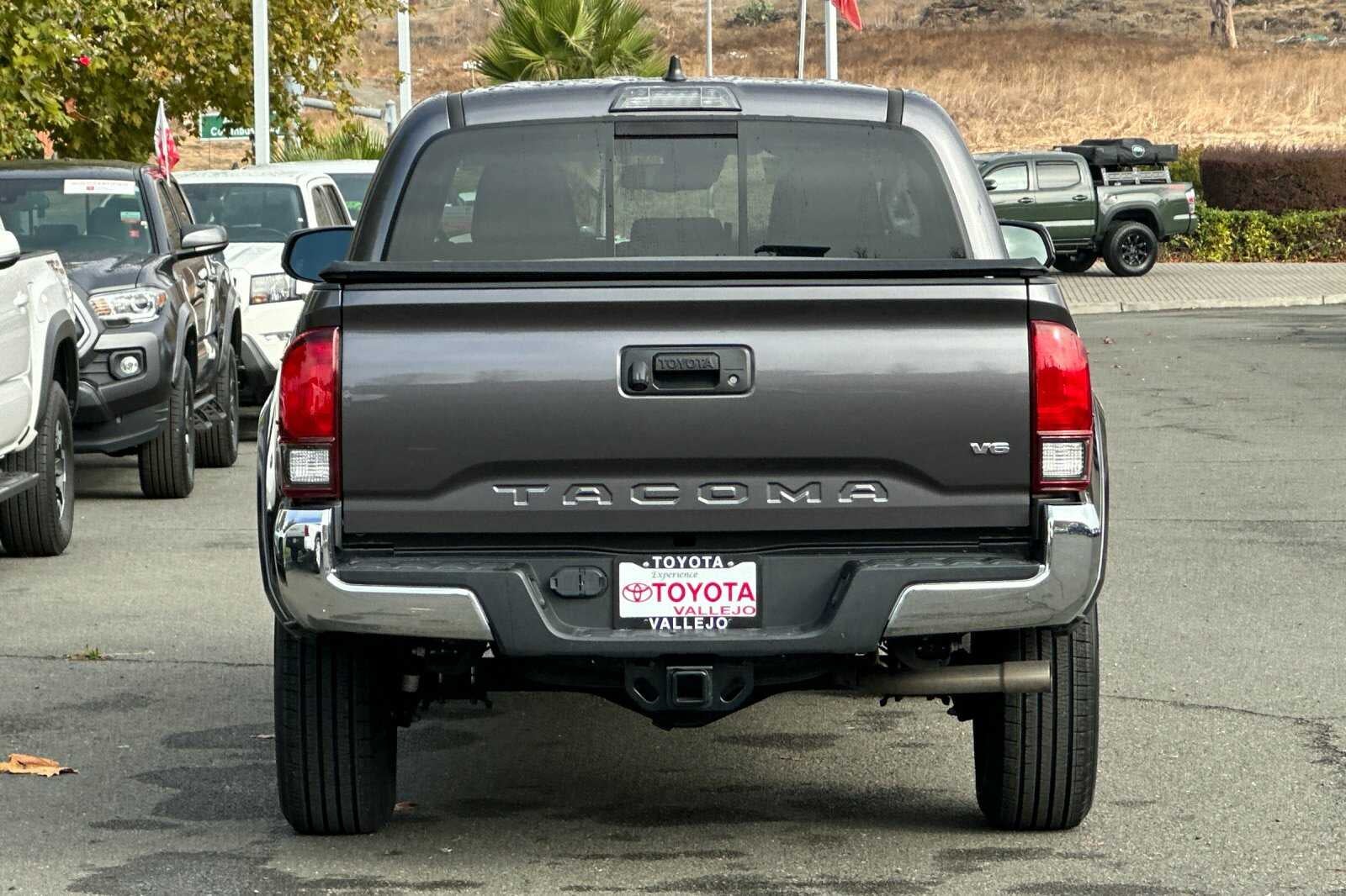 2021 Toyota Tacoma 2WD SR5 4D Double Cab