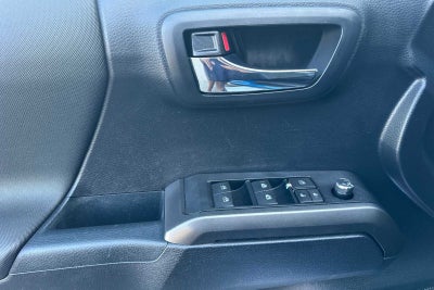 2018 Toyota Tacoma TRD Off-Road 4D Double Cab
