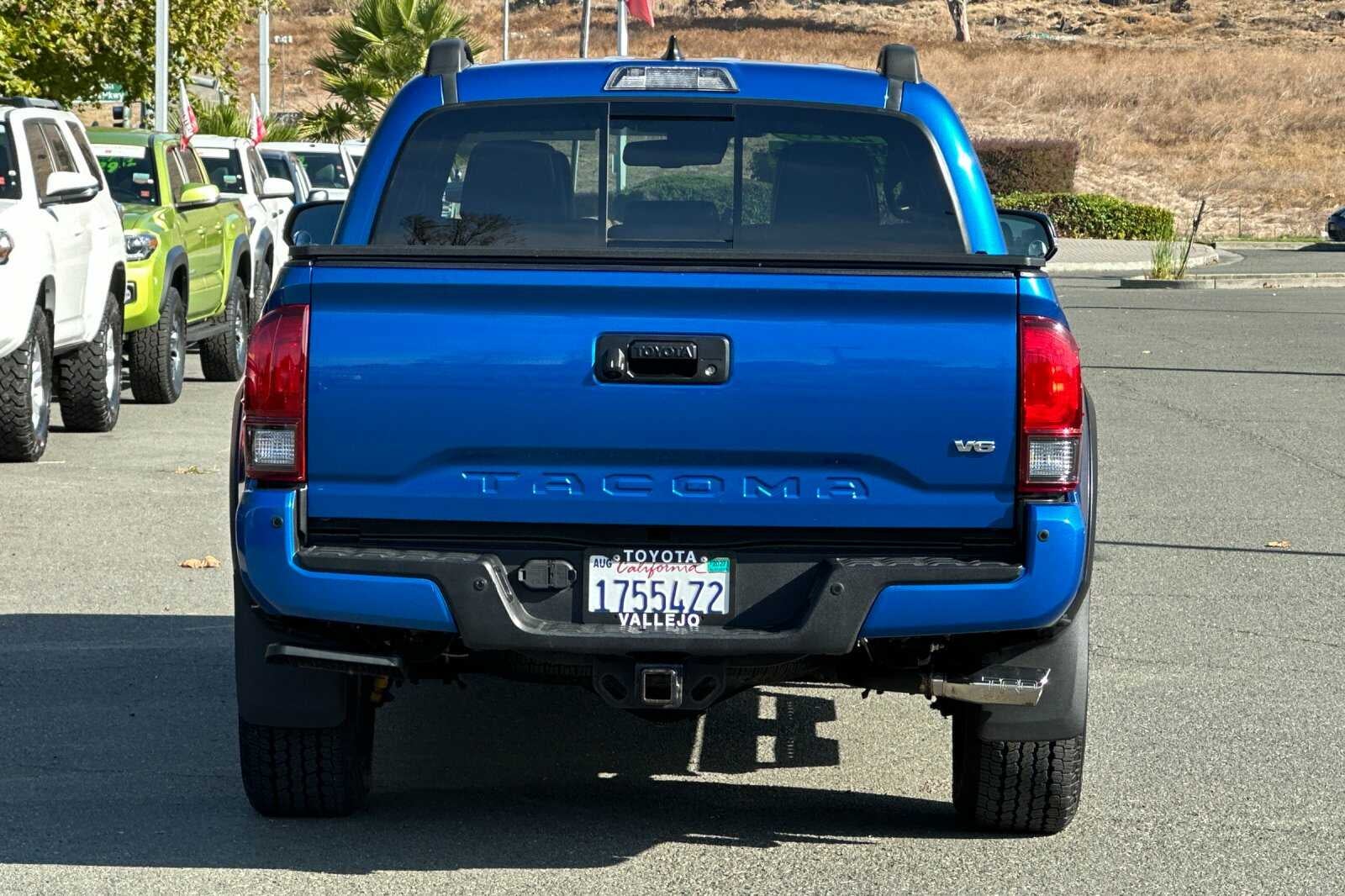 2018 Toyota Tacoma TRD Off-Road 4D Double Cab