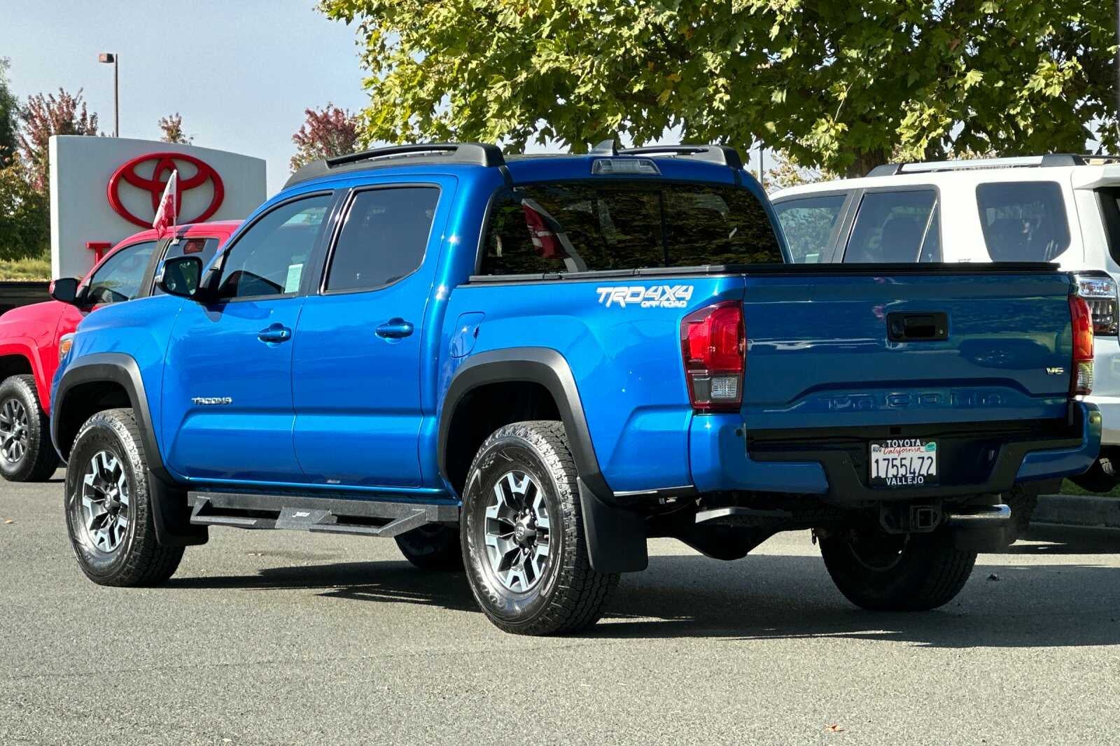 2018 Toyota Tacoma TRD Off-Road 4D Double Cab