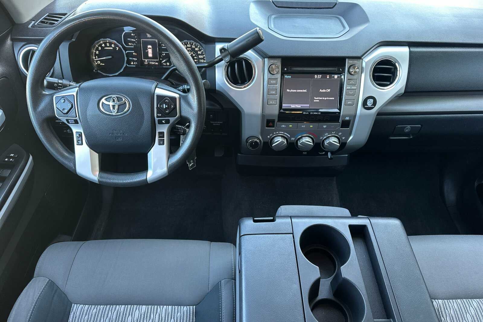 2019 Toyota Tundra SR5 - Photo 14