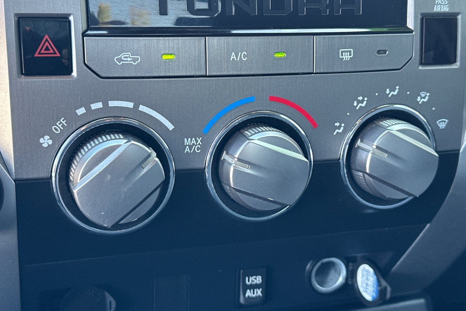 2019 Toyota Tundra SR5 - Photo 19