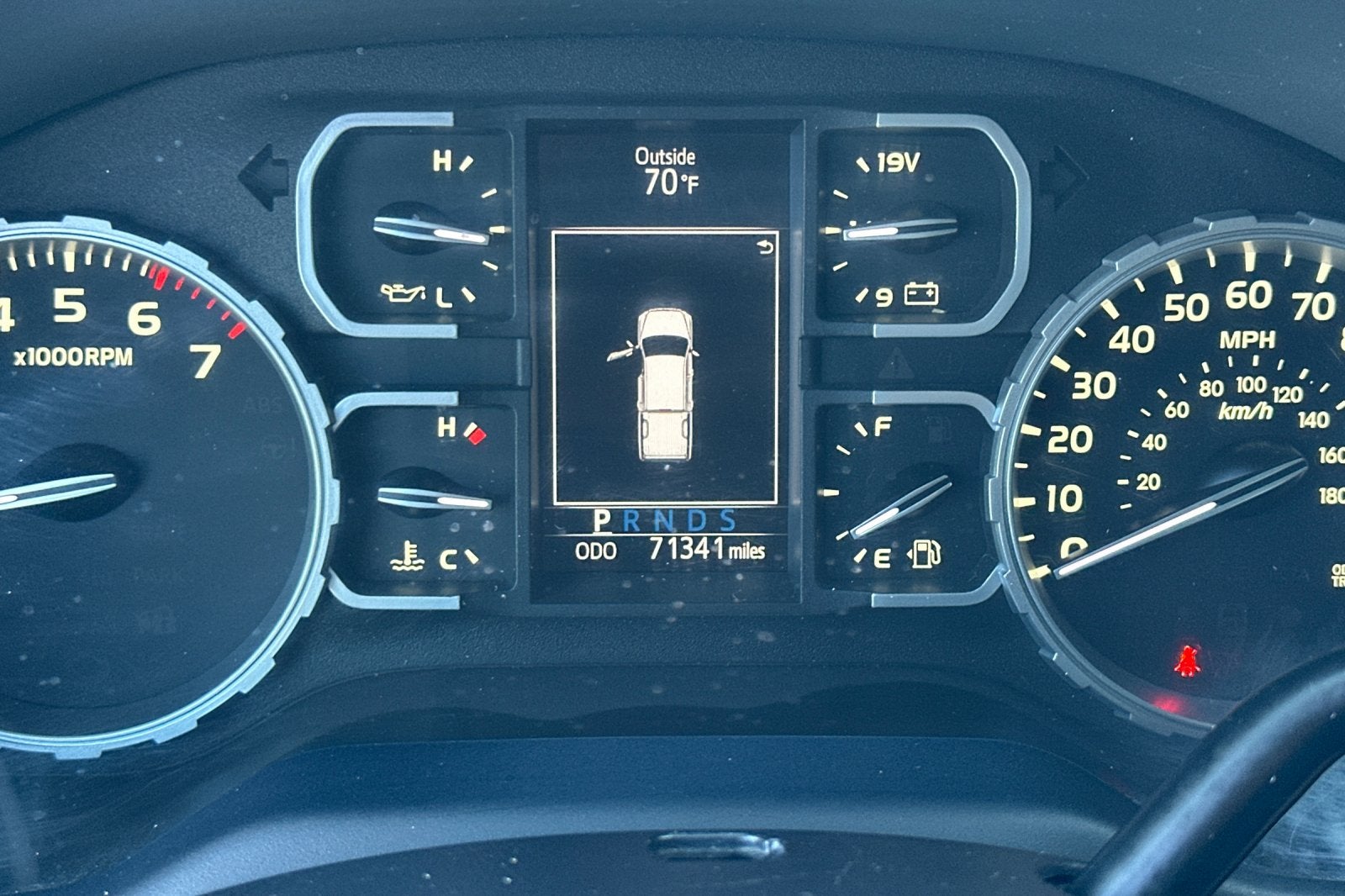 2019 Toyota Tundra SR5 - Photo 22