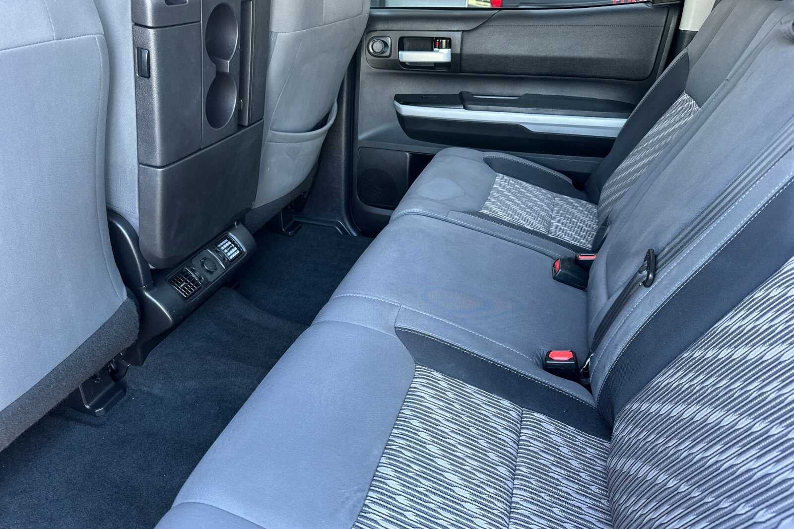 2019 Toyota Tundra 4WD SR5 4D CrewMax
