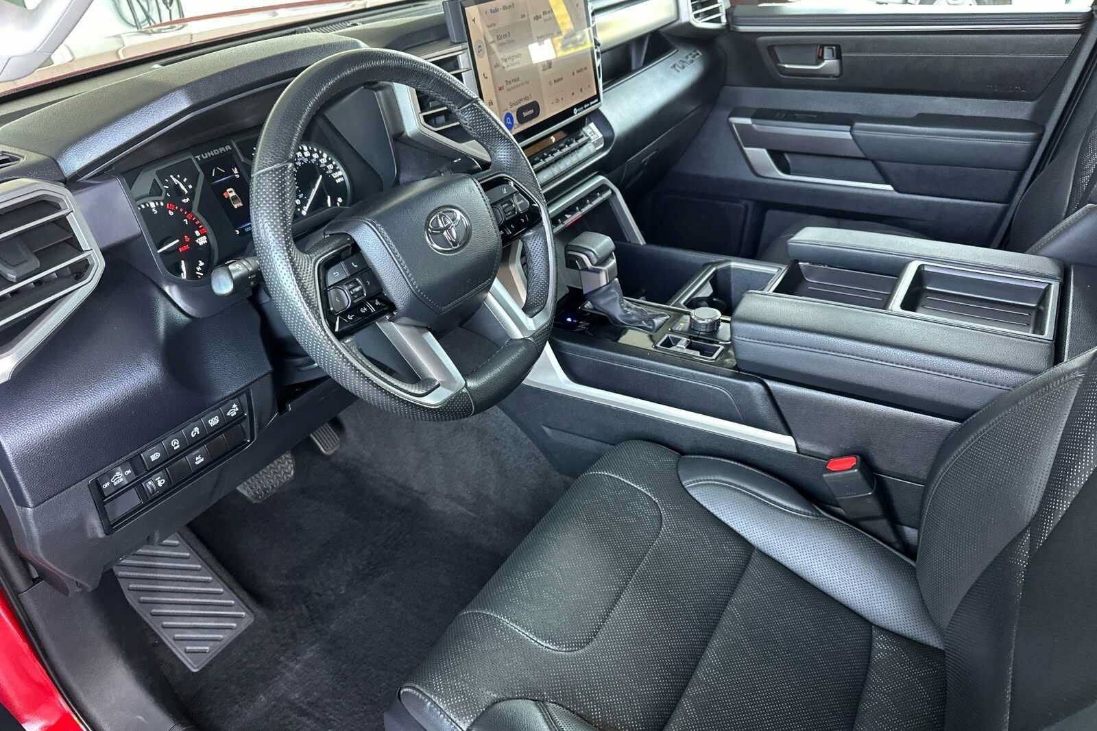 2023 Toyota Tundra 4WD SR5