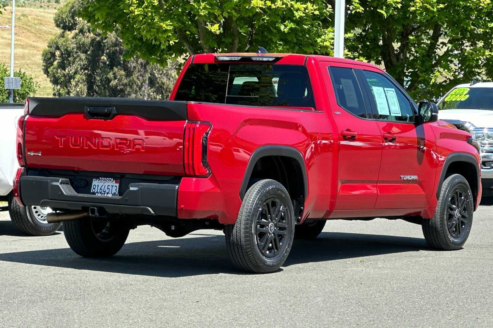 2023 Toyota Tundra 4WD SR5