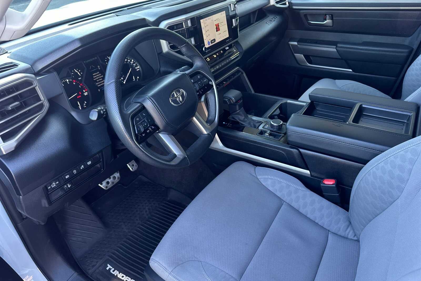2023 Toyota Tundra 4WD SR5