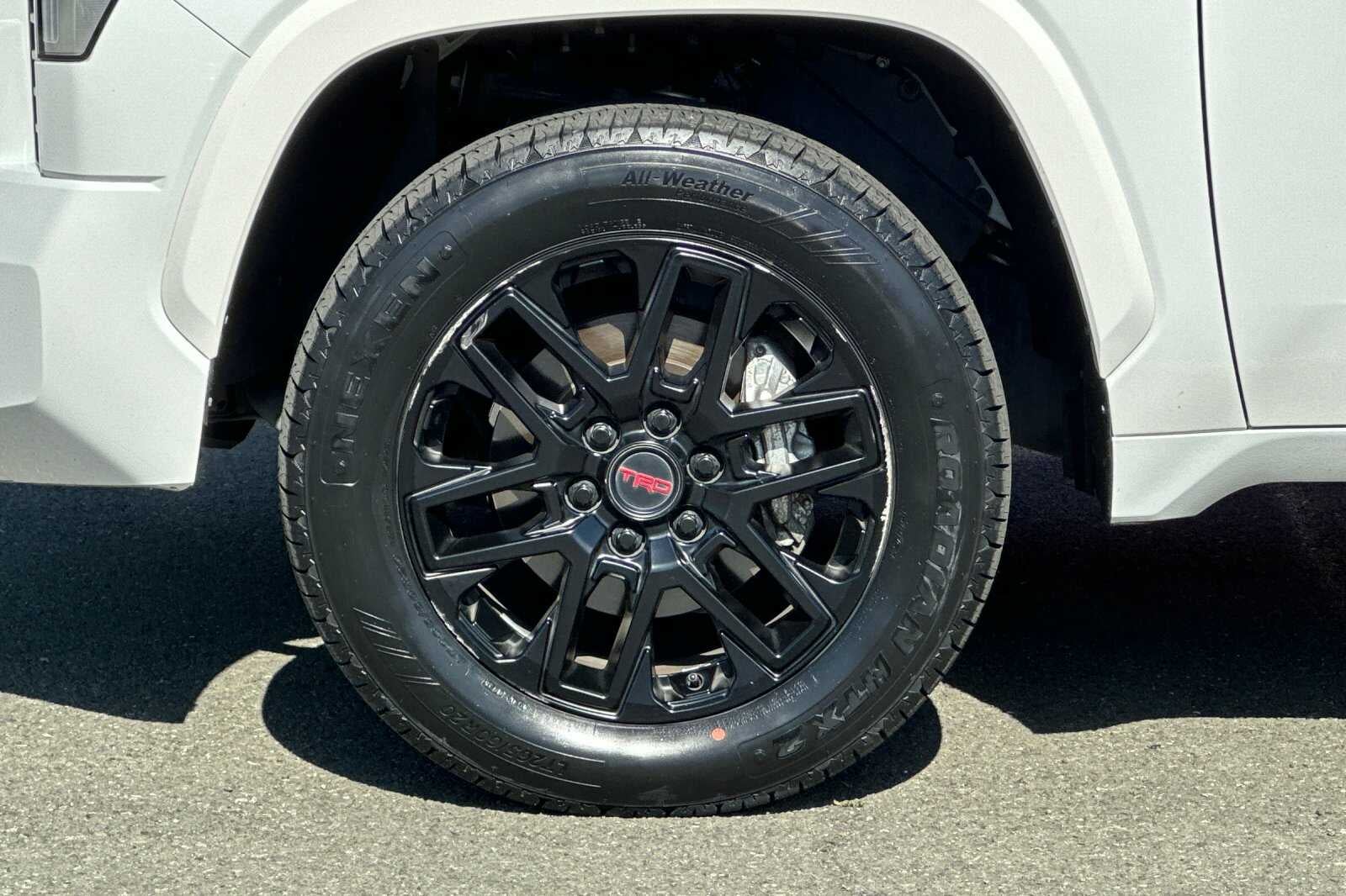 2023 Toyota Tundra 4WD SR5