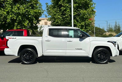 2023 Toyota Tundra 4WD SR5