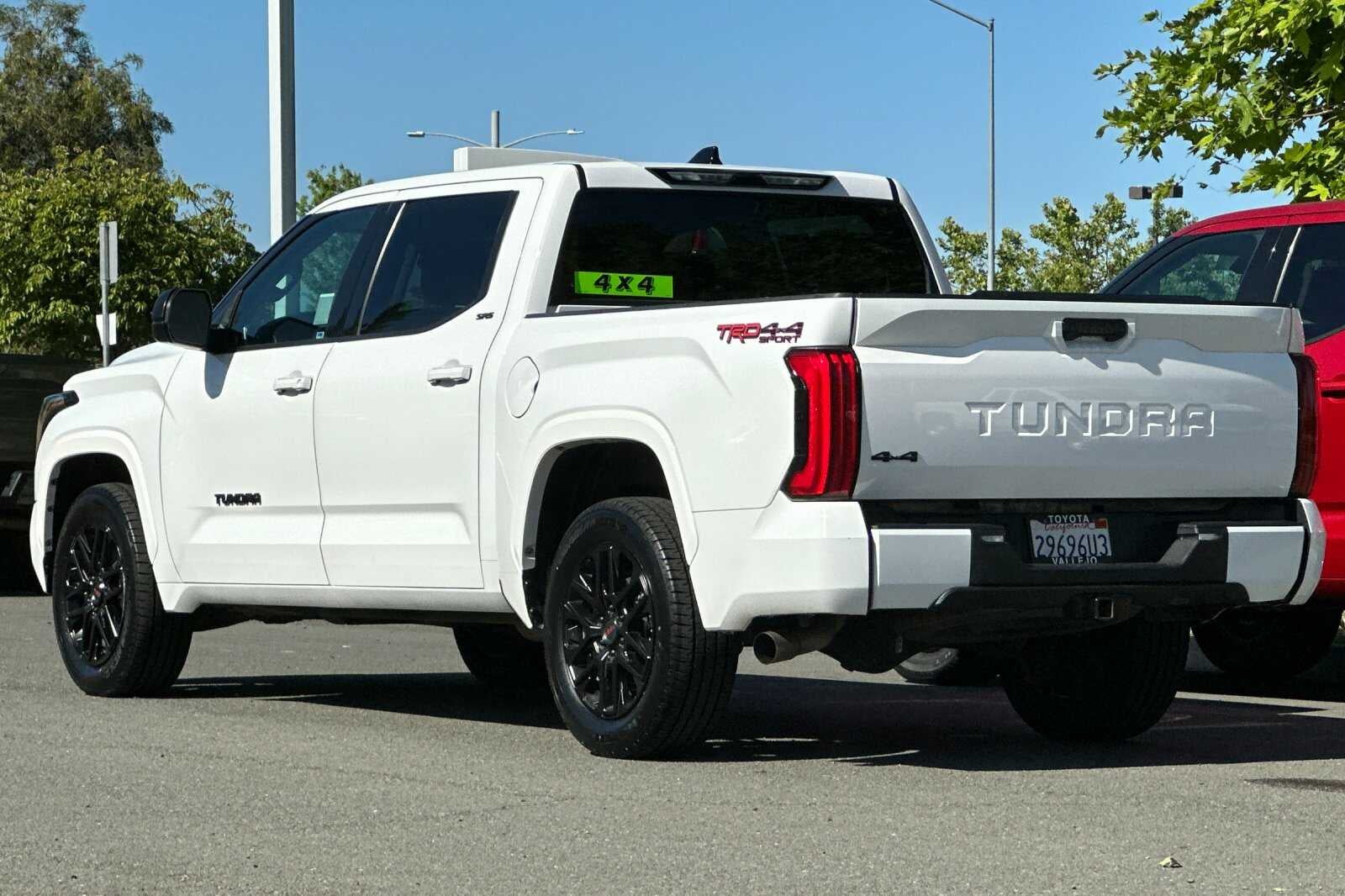 2023 Toyota Tundra 4WD SR5