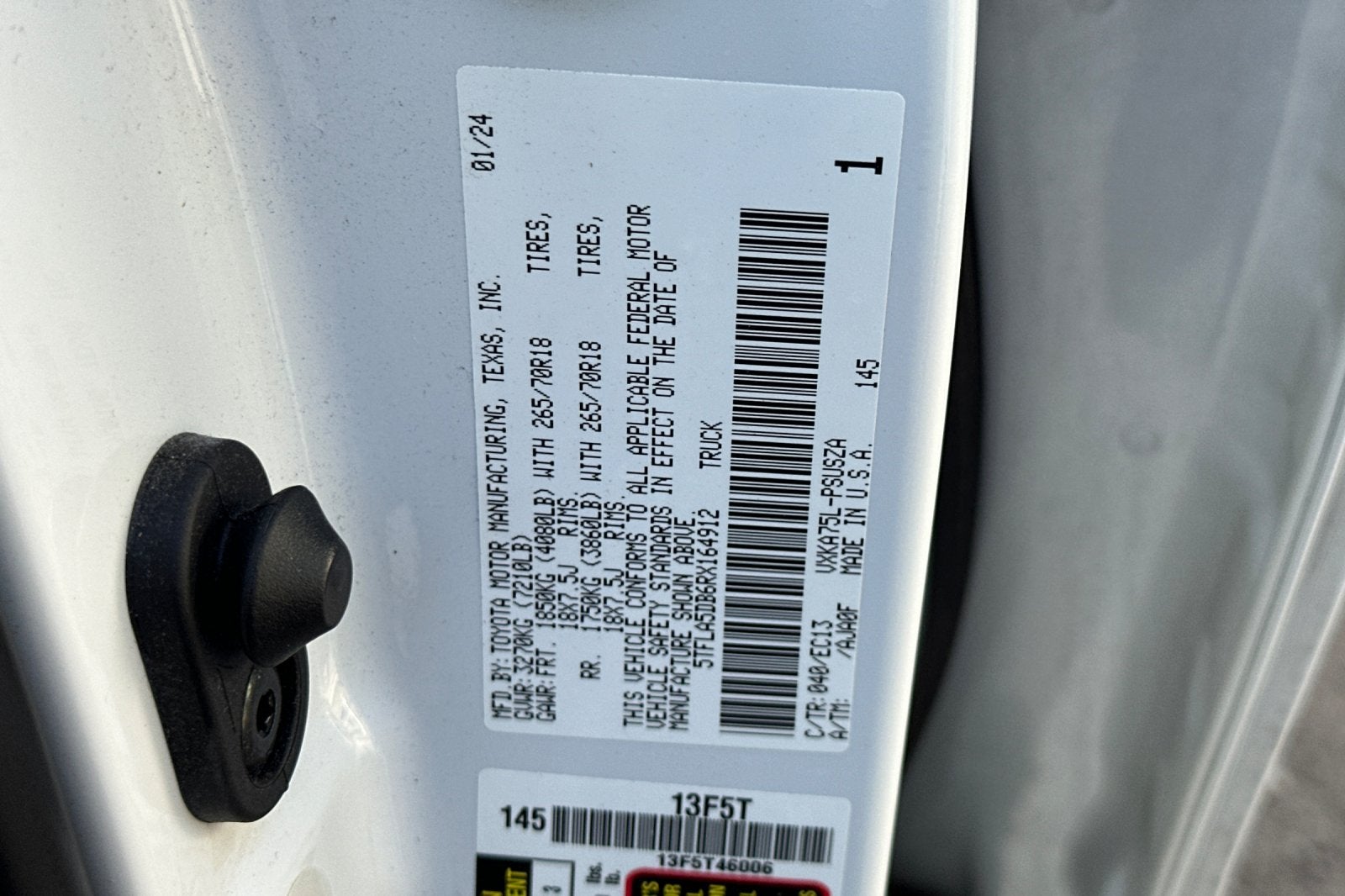 2024 Toyota Tundra 4WD SR5