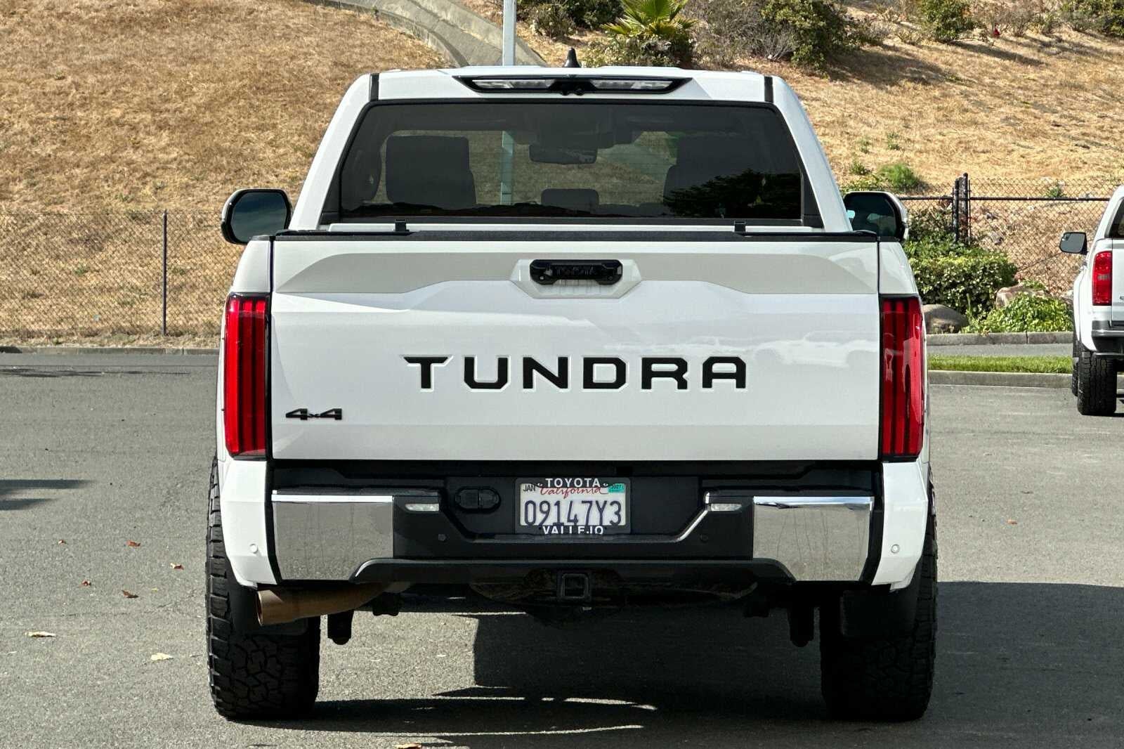 2024 Toyota Tundra 4WD SR5