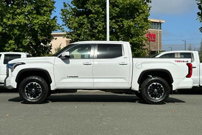 2024 Toyota Tundra 4WD SR5