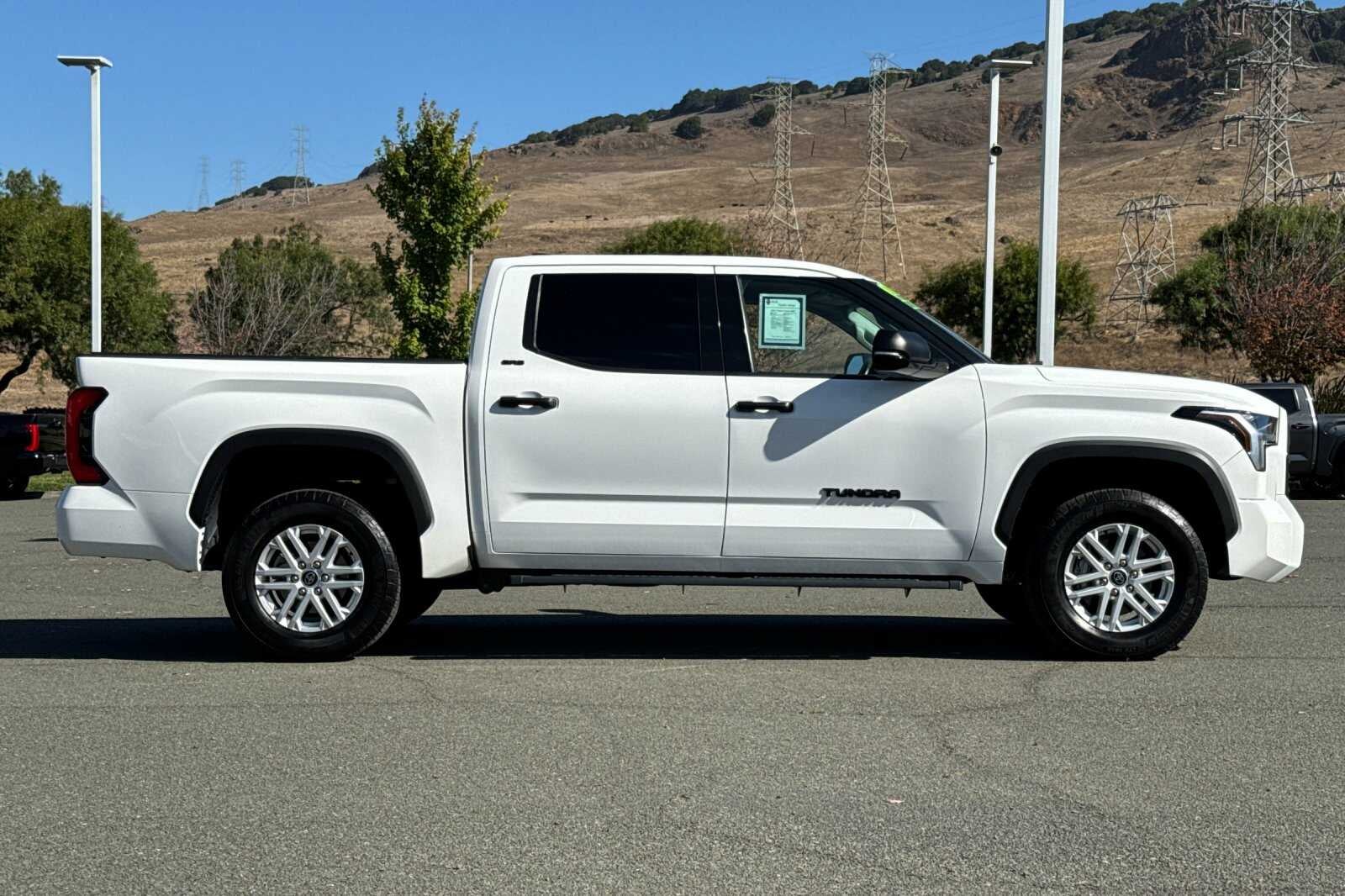 2023 Toyota Tundra 4WD SR5