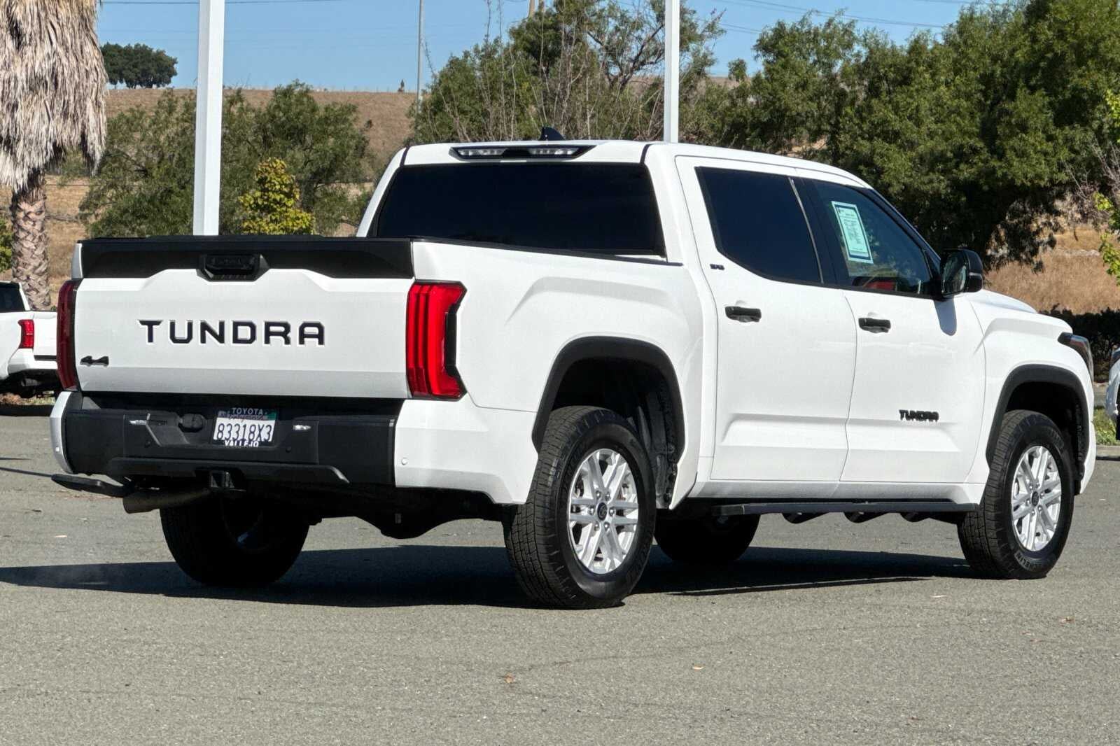 2023 Toyota Tundra 4WD SR5