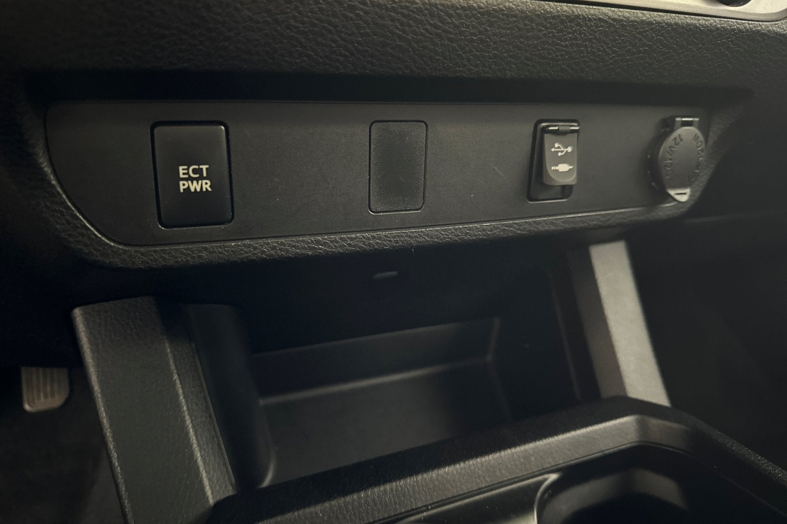 2016 Toyota Tacoma SR 4D Access Cab