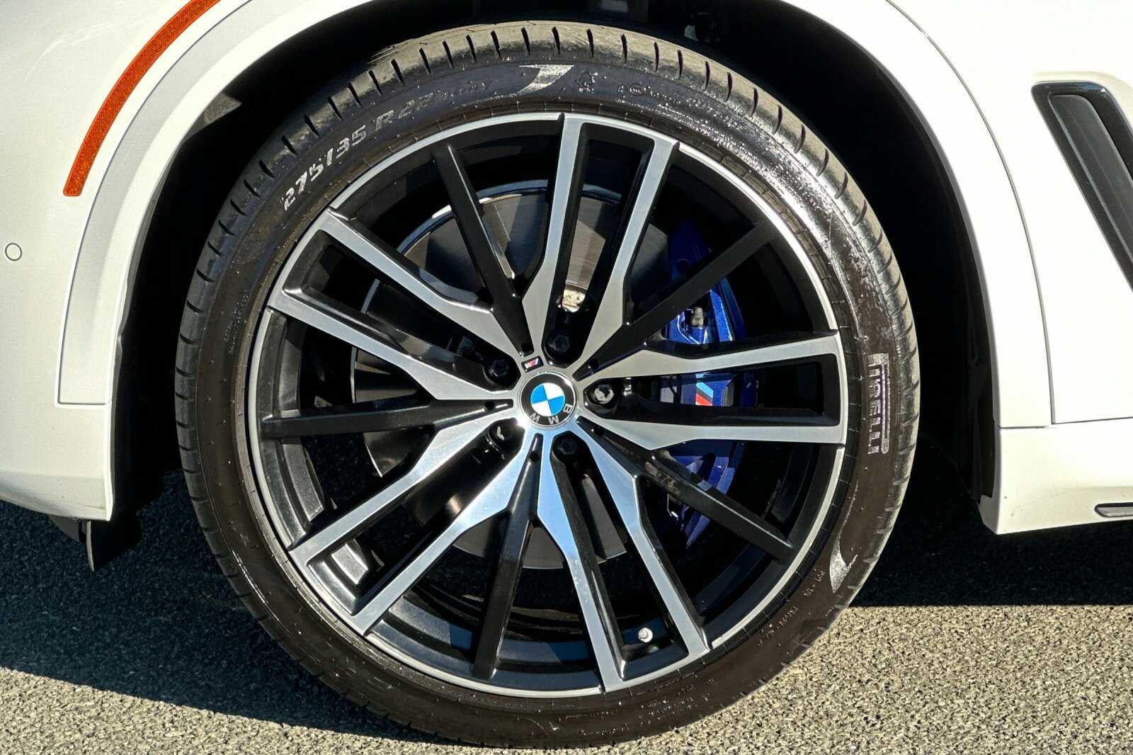 2020 BMW X5 M50i