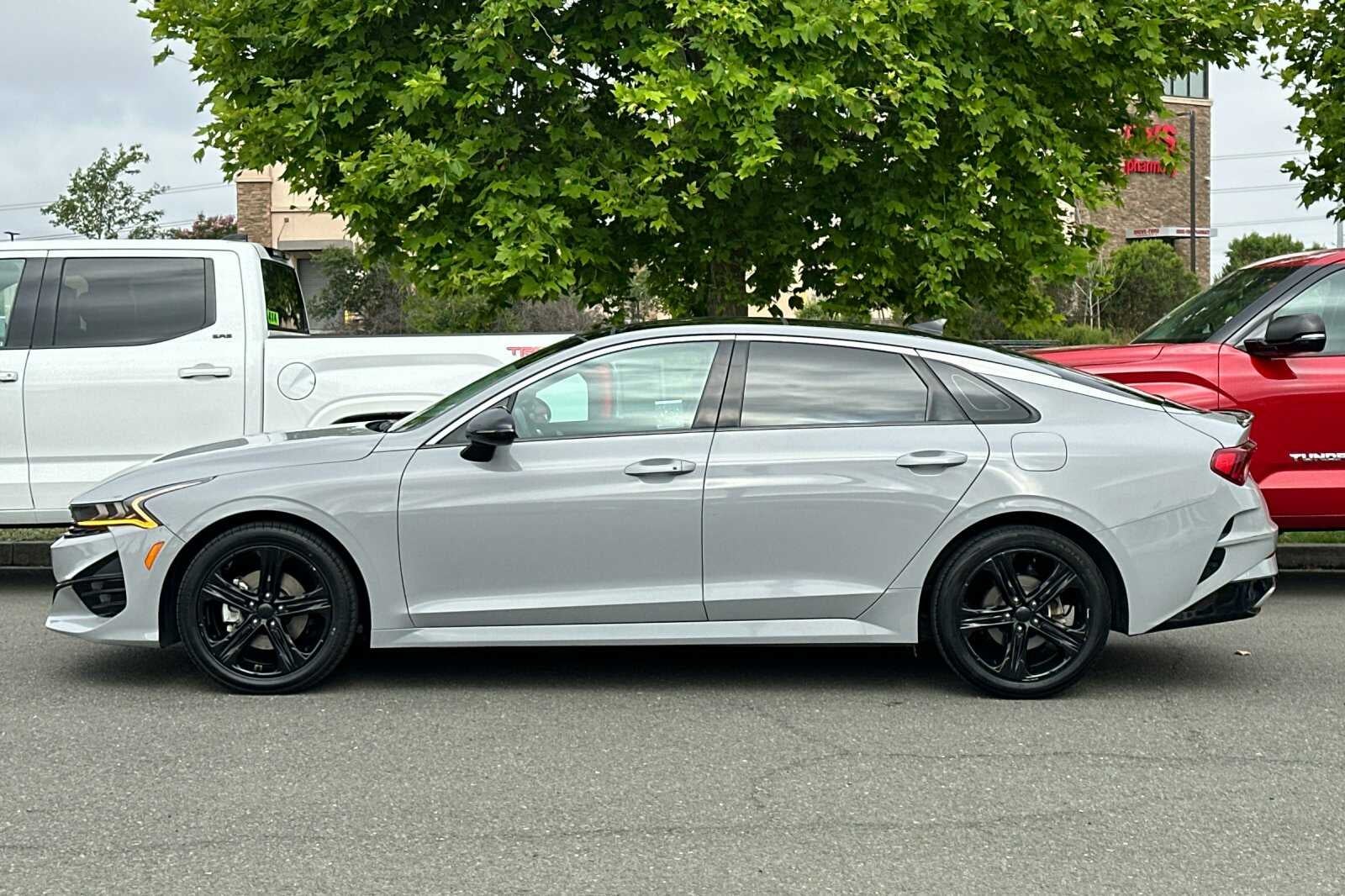 2022 Kia K5 GT-Line