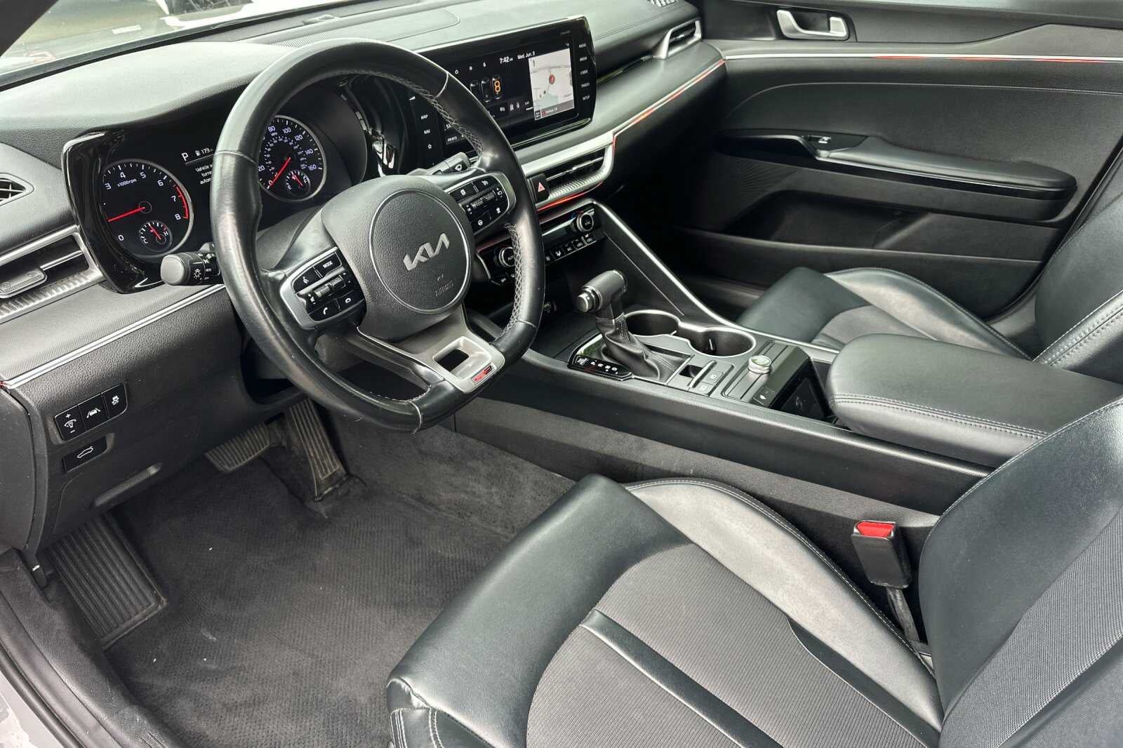 2022 Kia K5 GT-Line