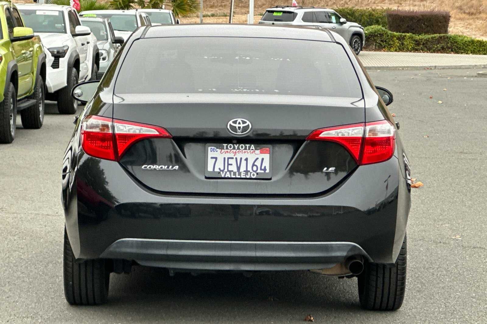 2015 Toyota Corolla LE 4D Sedan