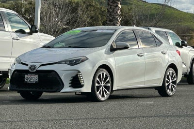 2017 Toyota Corolla SE 4D Sedan