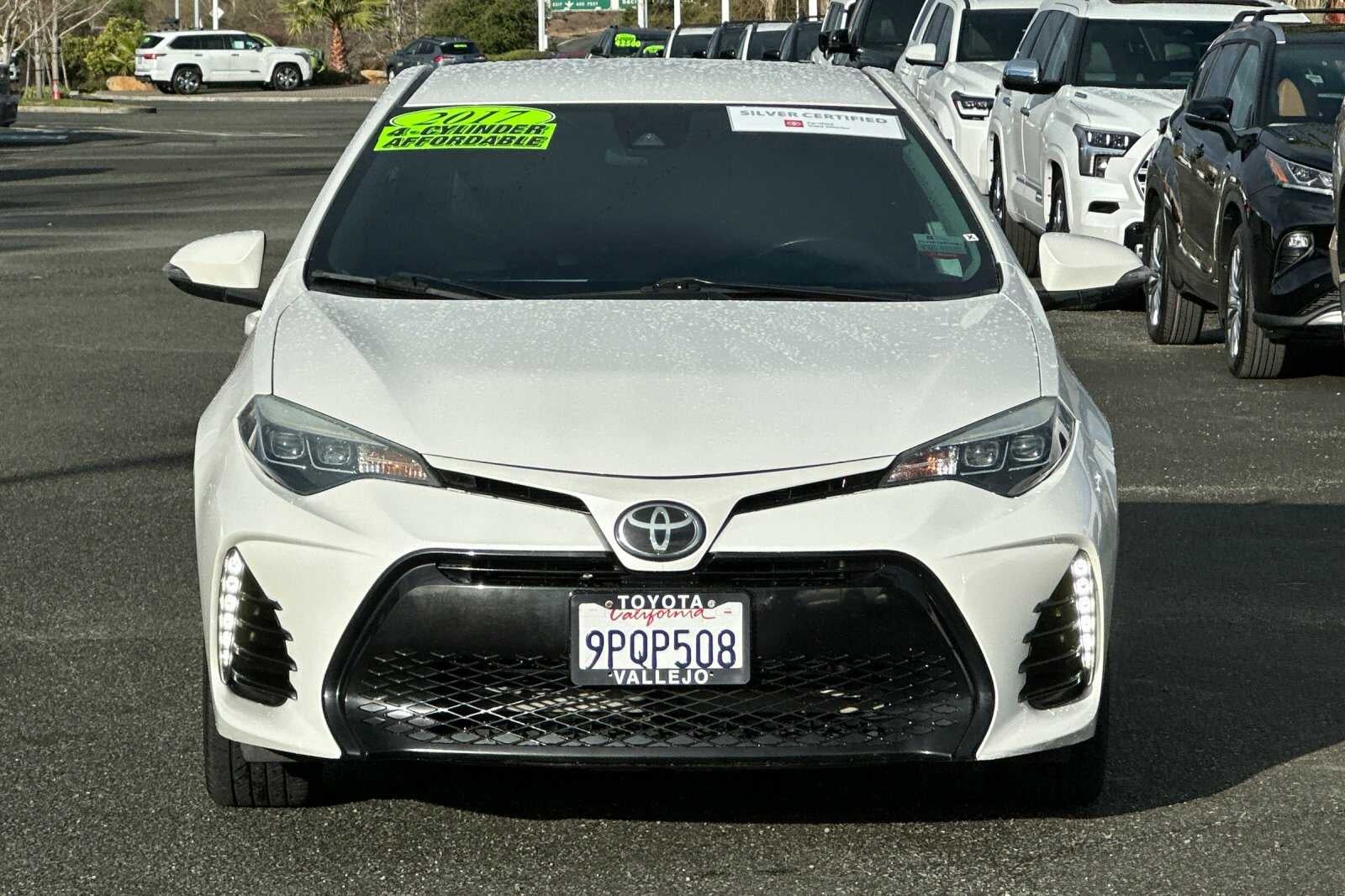 2017 Toyota Corolla SE 4D Sedan